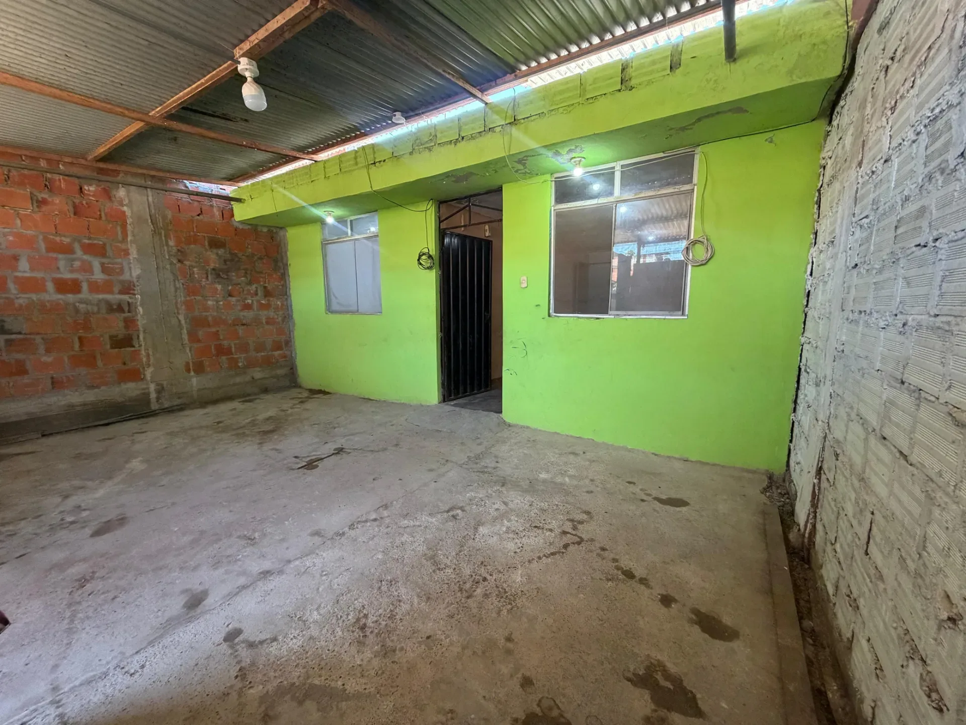 🏡 ¡𝗦𝗘 𝗔𝗟𝗤𝗨𝗜𝗟𝗔 𝗖𝗔𝗦𝗔 𝗖𝗢𝗡 02 𝗗𝗢𝗥𝗠𝗜𝗧𝗢𝗥𝗜𝗢𝗦, 𝗖𝗢𝗖𝗛𝗘𝗥𝗔 𝗣𝗔𝗥𝗔 𝗠𝗢𝗧𝗢𝗦 𝗢 𝗠𝗢𝗧𝗢𝗞𝗔𝗥, 𝗘𝗡 𝗘𝗫𝗖𝗘𝗟𝗘𝗡𝗧𝗘 𝗨𝗕𝗜𝗖𝗔𝗖𝗜𝗢́𝗡 ✨